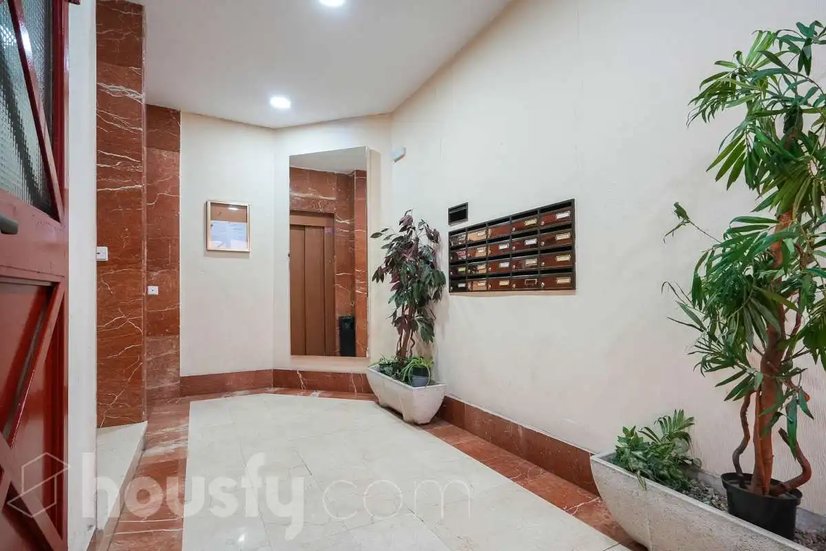 Flat for sale in Madrid  with Air Conditioner, Heating and Terrace