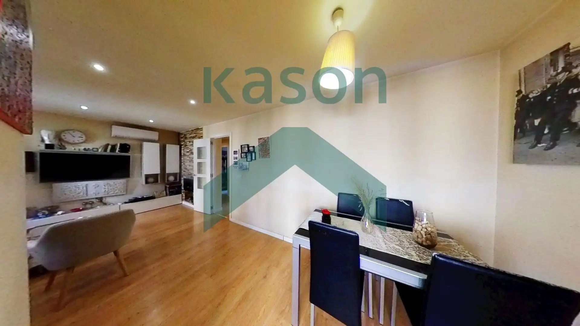 Flat for sale in Madrid  with Air Conditioner and Heating