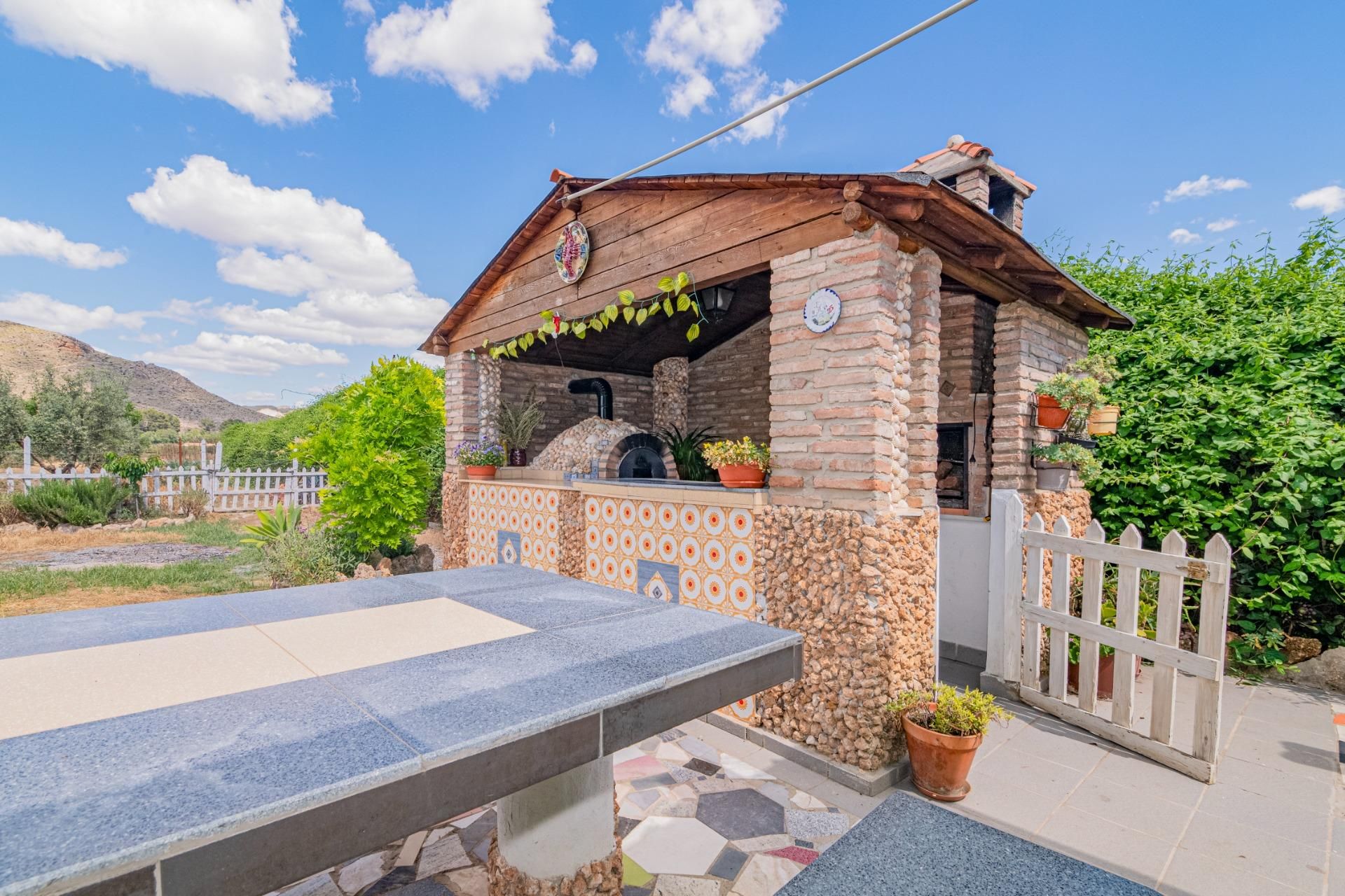 Jardí de Finca rústica en venda en Pinos Puente amb Jardí privat, Terrassa i Traster