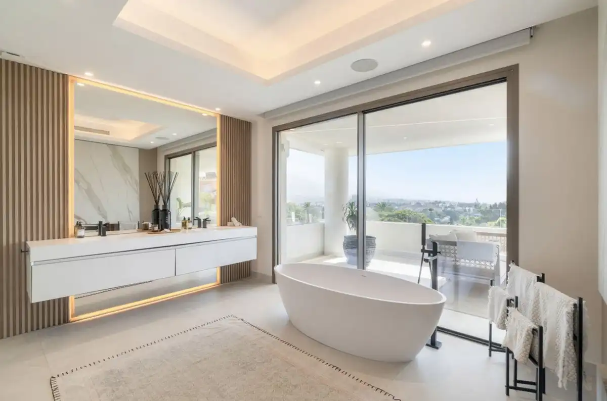 Chalet con piscina en venta en Nueva Andalucía, imagen 14