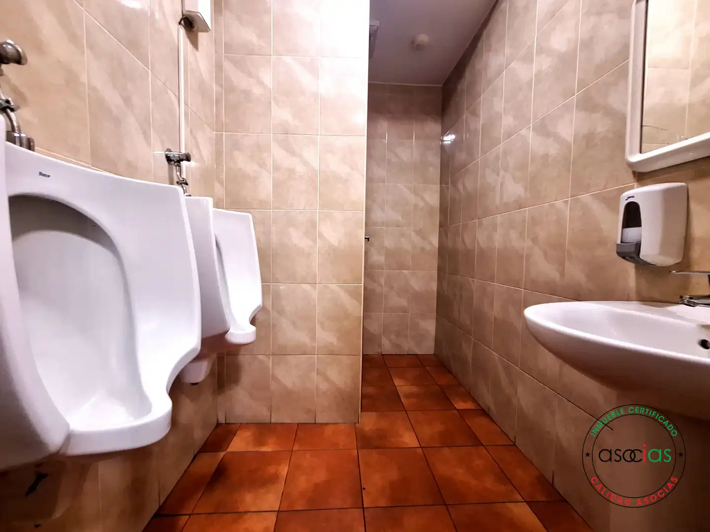 Badezimmer von Geschaftsraum zum Verkauf in Mayorga