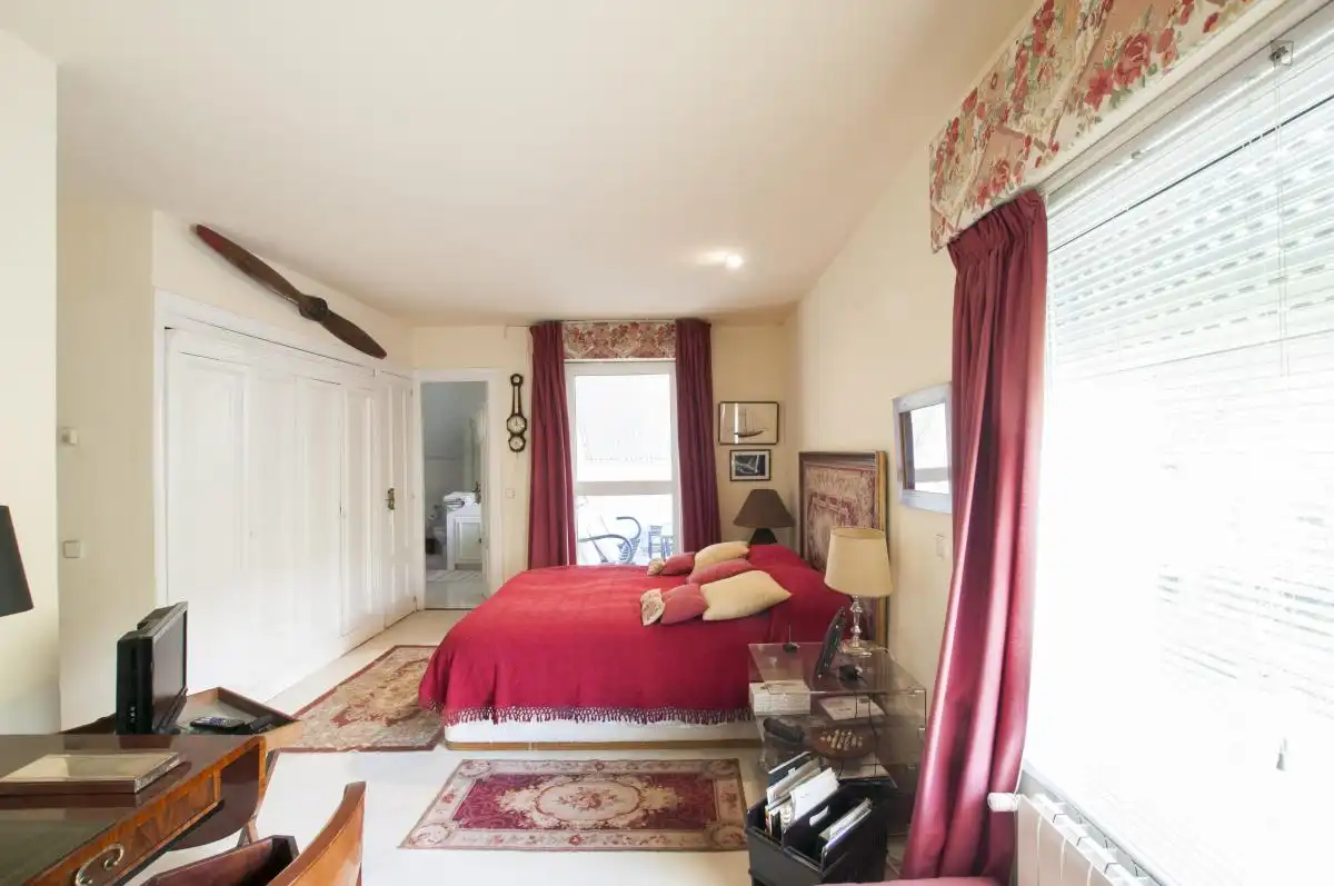 Room in Villafranca del Castillo