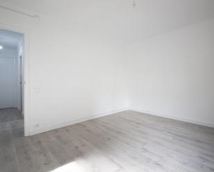 Flat to rent in Carrer de L'escultor Ordóñez, Porta