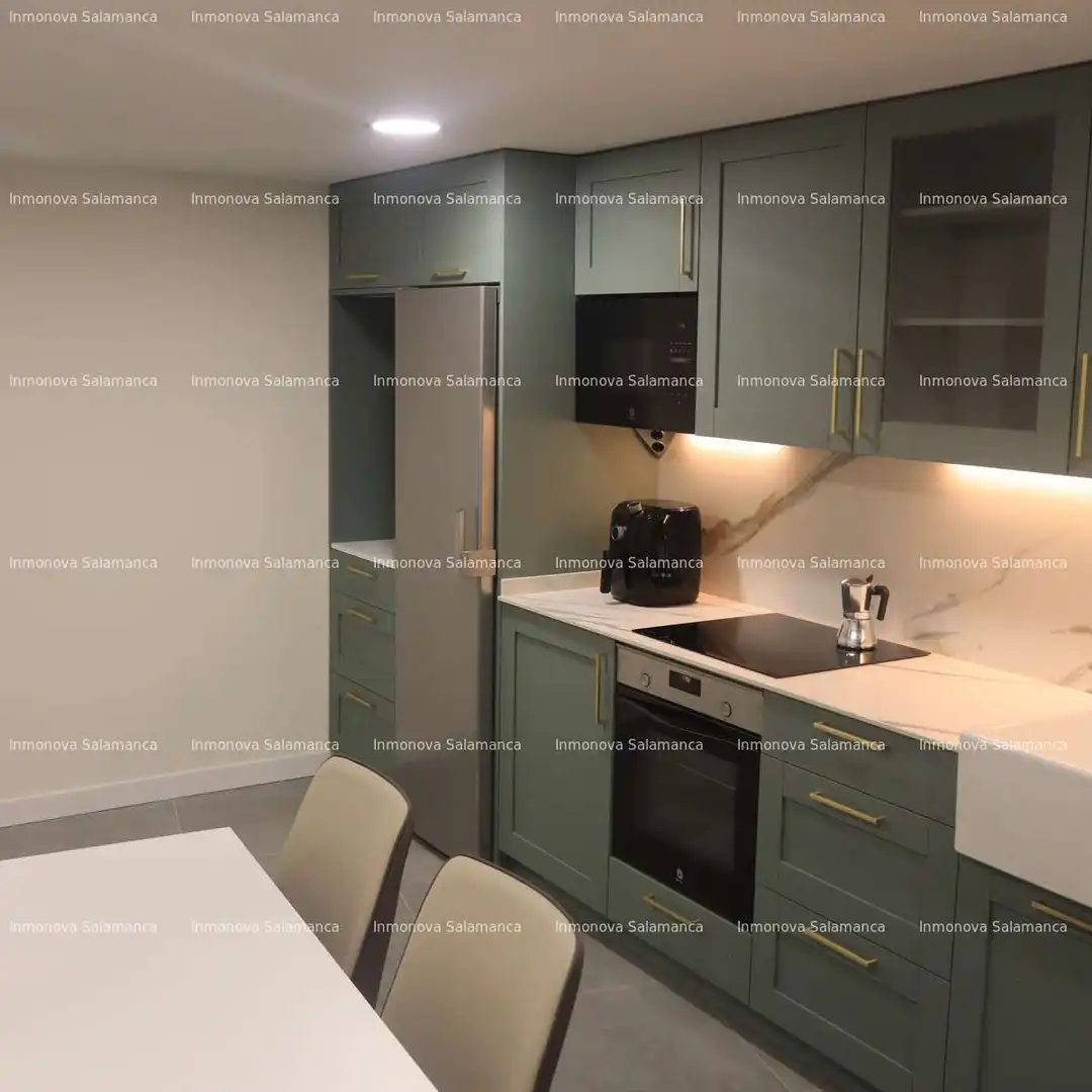 Room in Sancti Spiritus - San Juan, Centro