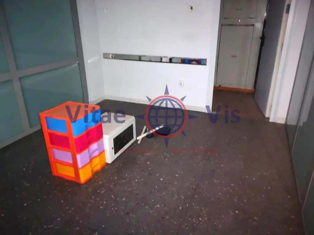 Local comercial de lloguer a Avenida Juan Carlos I, imagen 5