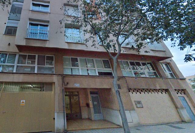 Piso en Venta en Avenida Alcora en Ciutat del Transport - La Salera