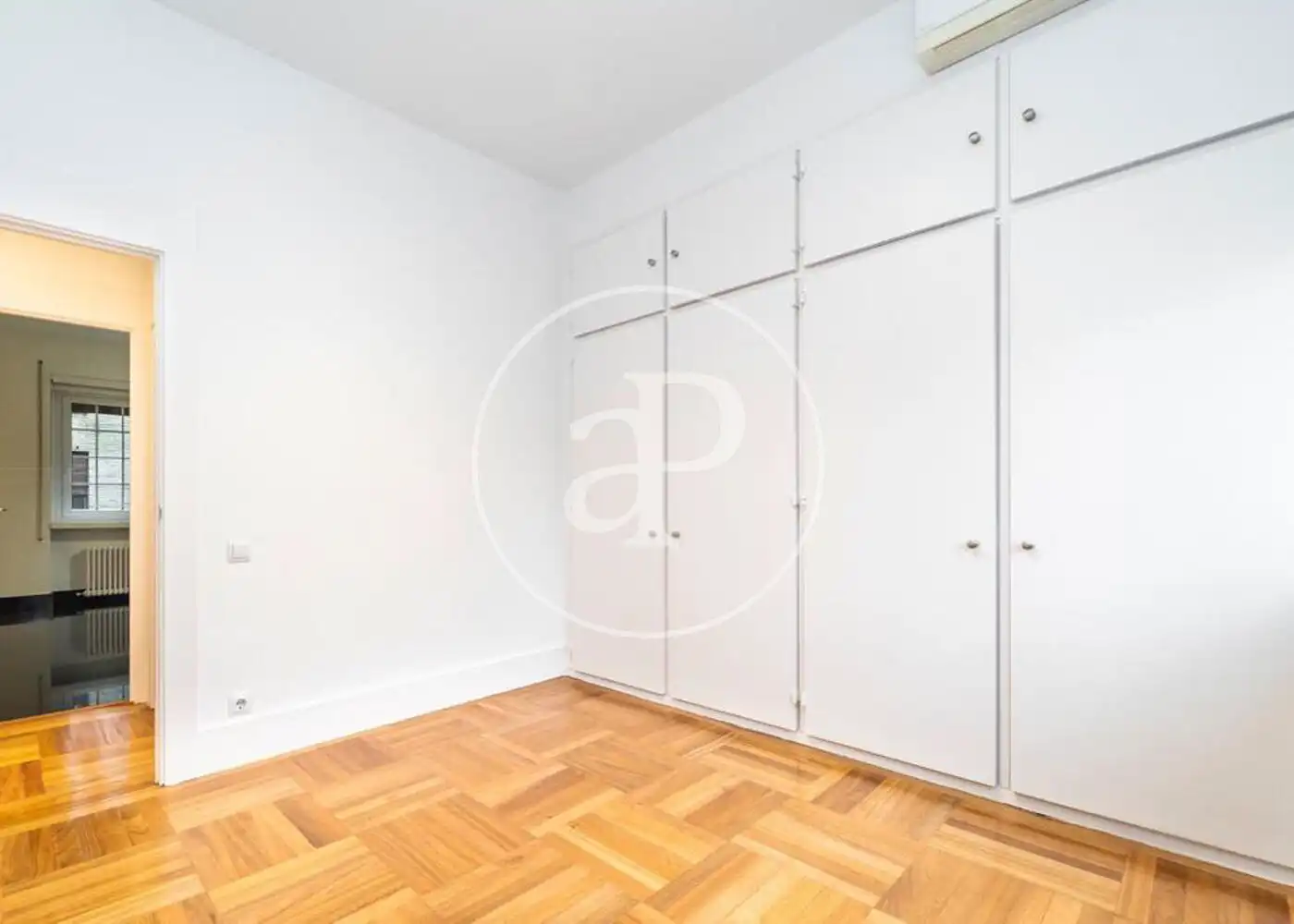 Habitación de Piso de alquiler en Madrid con Aire acondicionado y Calefacción