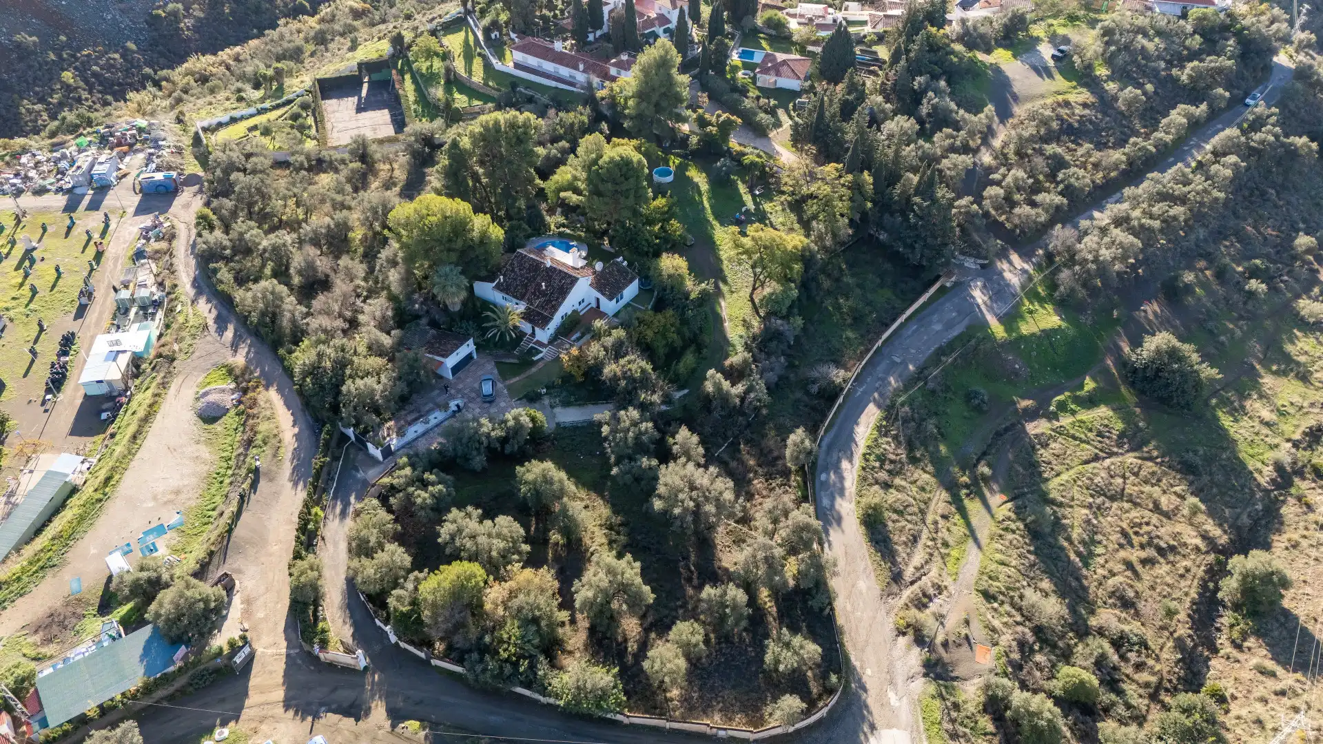 Vista exterior de Casa o xalet en venda en Fuengirola amb Aire condicionat, Jardí privat i Terrassa