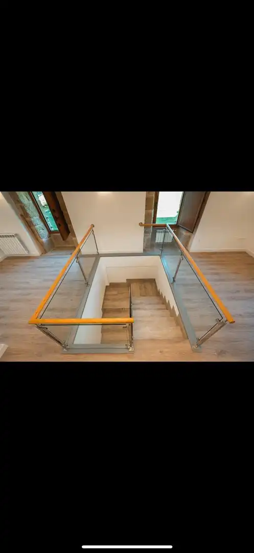 Casa o xalet en venda en A Merca   amb Jardí privat, Terrassa i Moblat