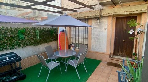 MAGNIFICA CASA  UNIFAMILIAR CON PATIO EN PARQUE ALTO