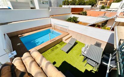 Swimming pool of Single-family semi-detached for sale in  Granada Capital  with Air Conditioner, Terrace and Swimming Pool