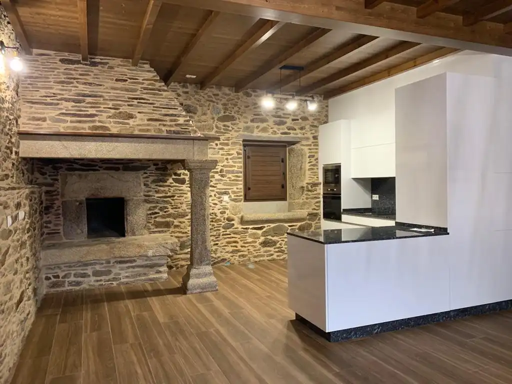 Cuina de Casa o xalet de lloguer en Boqueixón amb Calefacció i Jardí privat