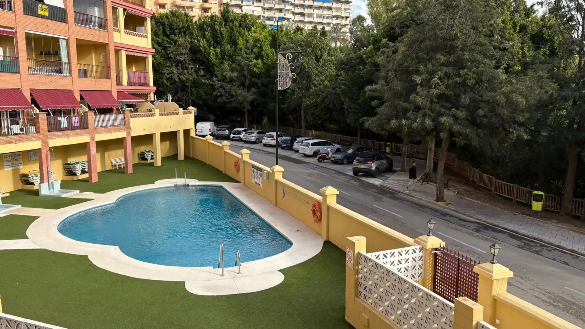 Vista exterior de Apartament en venda en Fuengirola amb Aire condicionat, Calefacció i Moblat