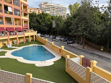 Apartamento con piscina en venta en Calle Triguero 16