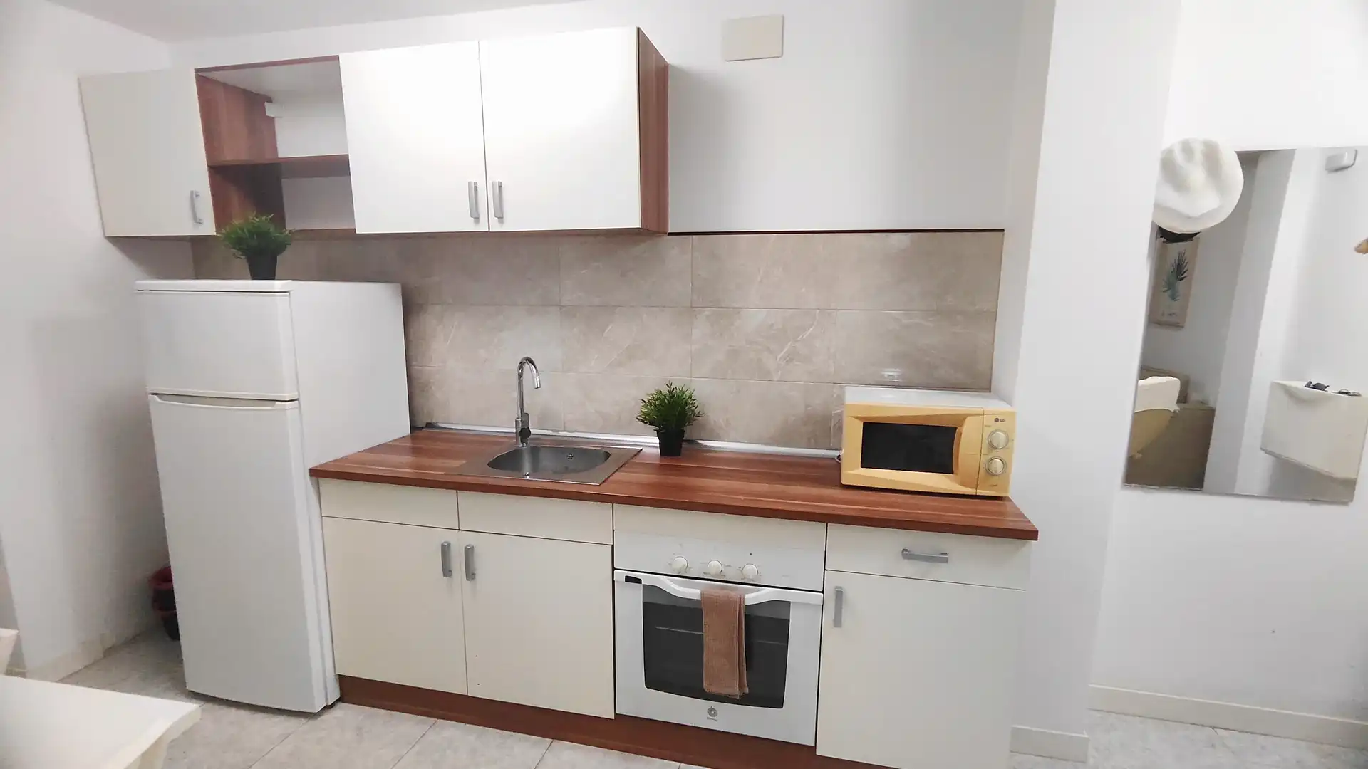 Appartement avec terrasse à louer à Plaça del Santissim Crist de la Jonquera 14, imagen 5