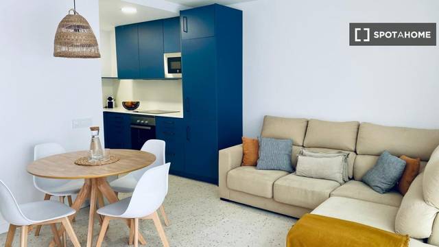 Piso en Alquiler en Ametllers - Poble-Sec