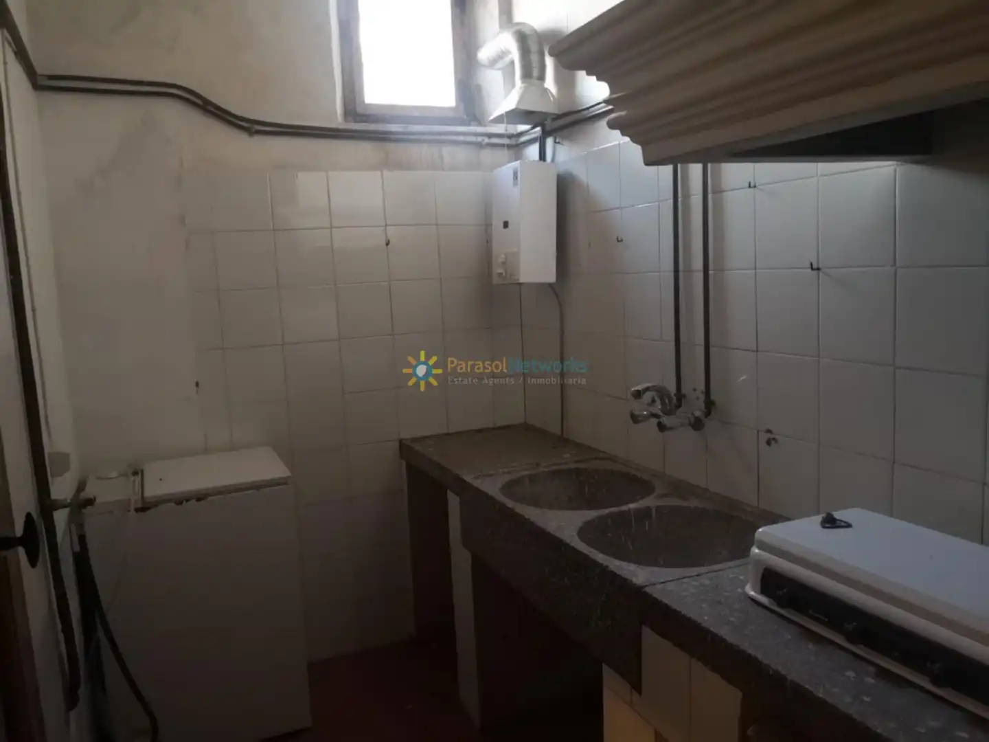 Cuina de Finca rústica en venda en Villena amb Jardí privat i Traster