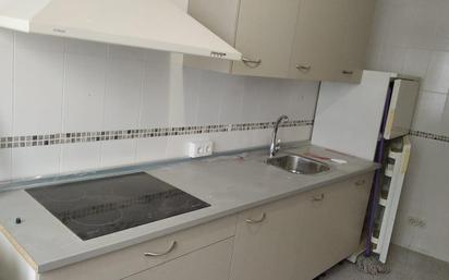 Kitchen of Flat for sale in Zamora Capital   with Heating