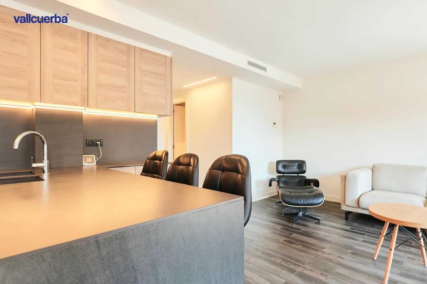 Living room of Flat for sale in Barcelona  with Air Conditioner, Heating and Balcony