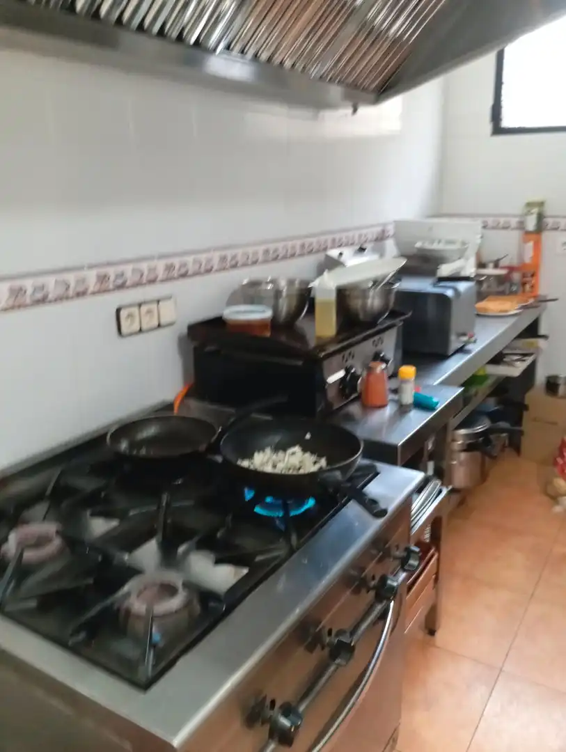 Commercial properties for sale in Madrigal de la Vera
