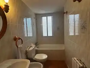 Baño de Estudio de alquiler en Alcalá de Henares con Calefacción, Jardín privado y Amueblado