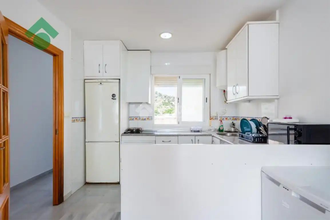 Cuina de Dúplex en venda en Almuñécar amb Aire condicionat i Terrassa