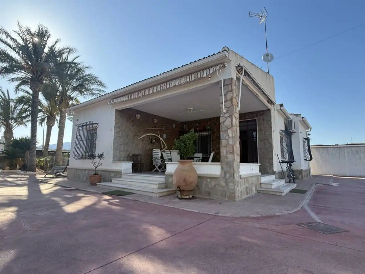 Vista exterior de Casa o chalet en venta en Elche / Elx con Aire acondicionado, Calefacción y Jardín privado