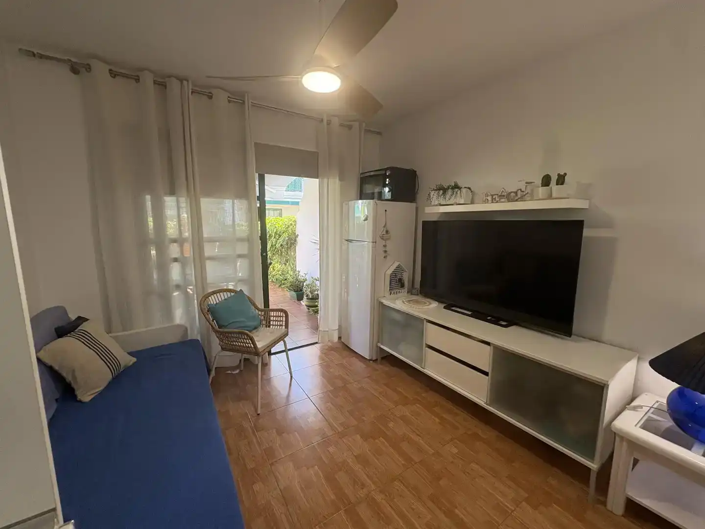 Wohnzimmer von Wohnung zur Miete in San Bartolomé de Tirajana mit Klimaanlage, Schwimmbad und Balkon