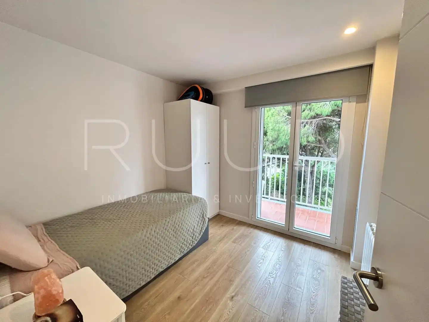 Bedroom of Flat for sale in Castelldefels  with Air Conditioner, Heating and Parquet flooring