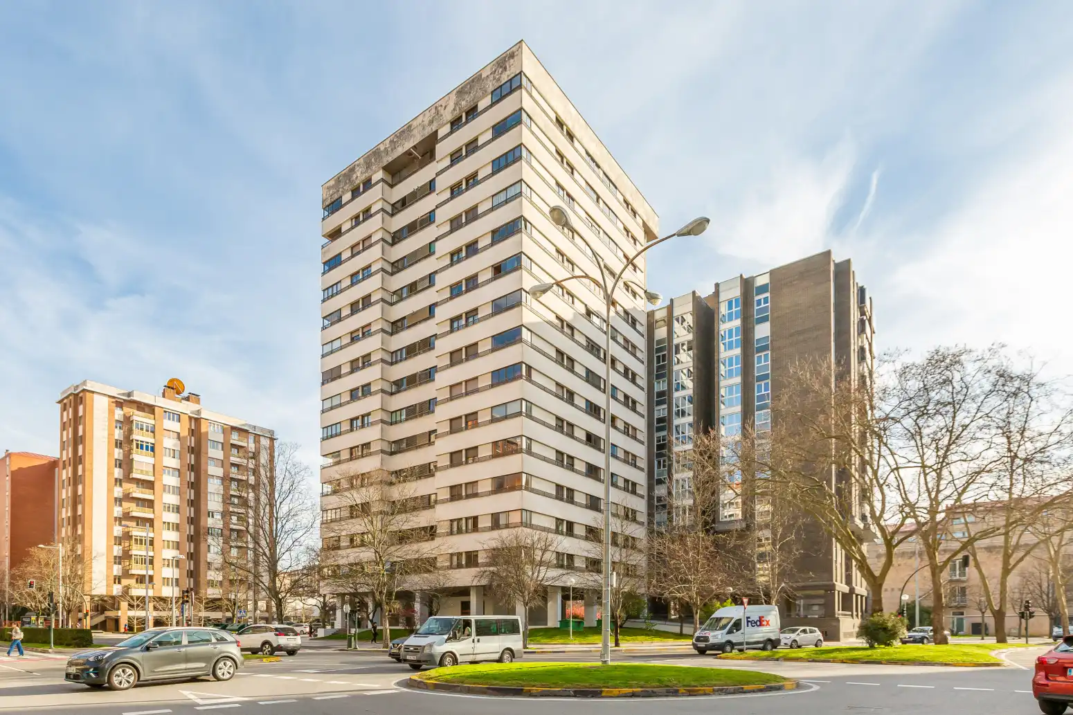 Vista exterior de Piso en venta en  Pamplona / Iruña con Calefacción, Parquet y Trastero