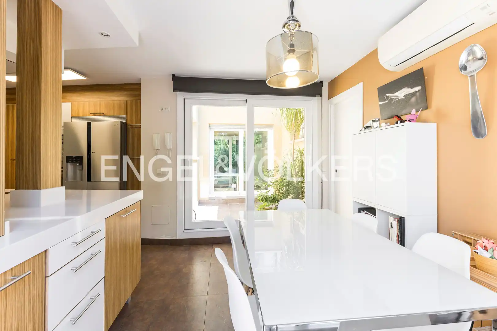 Kitchen of Houses for sale in La Moraleja  with Air Conditioner, Heating and Private garden