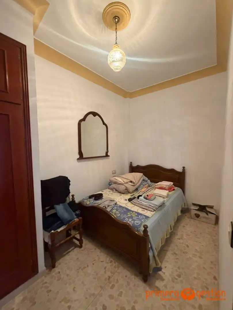 Dormitori de Casa o xalet en venda en Fuentes de Andalucía amb Moblat