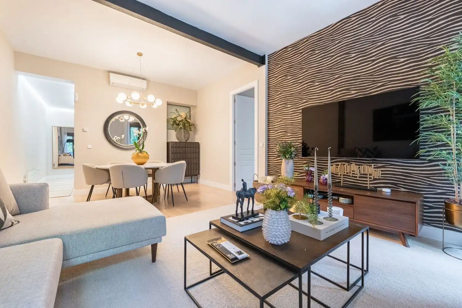 Sala de estar de Piso en venta en Madrid con Aire acondicionado y Amueblado