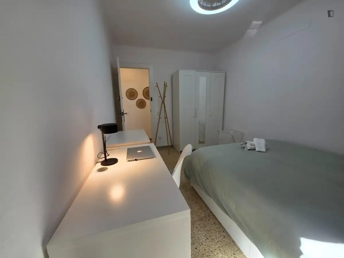 Bedroom of Apartments for share in Concòrdia - Can Rull