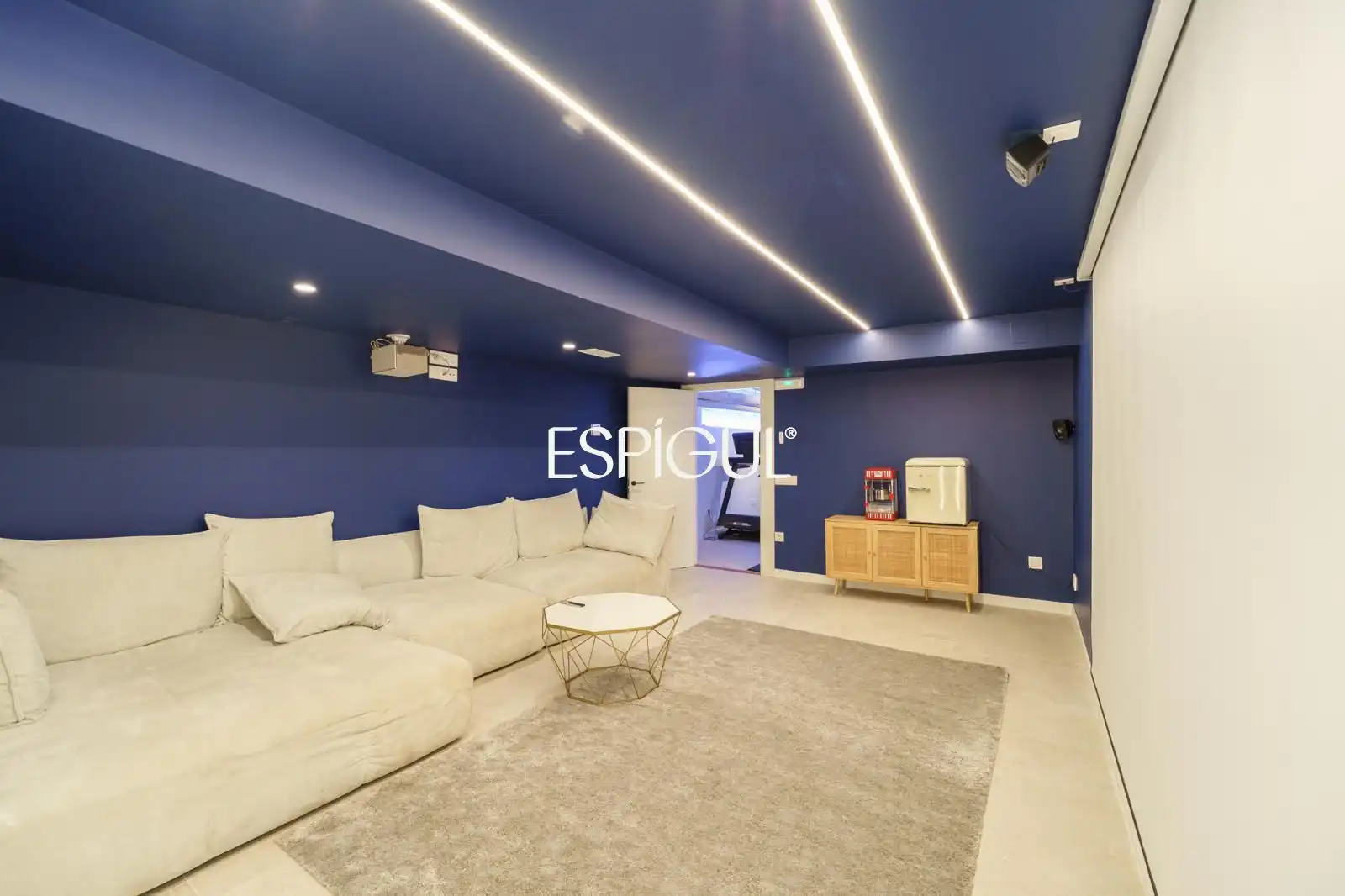 Casa adosada en venta en Calella con Aire acondicionado, Calefacción y Parquet