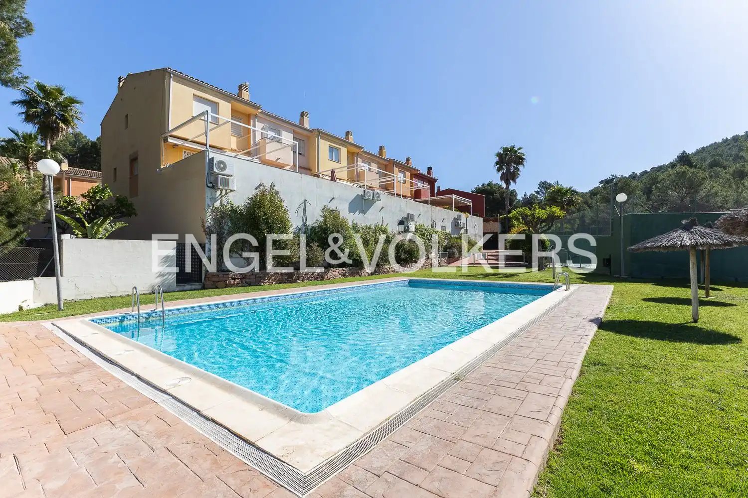 Piscina de Casa o chalet de alquiler en Náquera con Aire acondicionado, Calefacción y Jardín privado