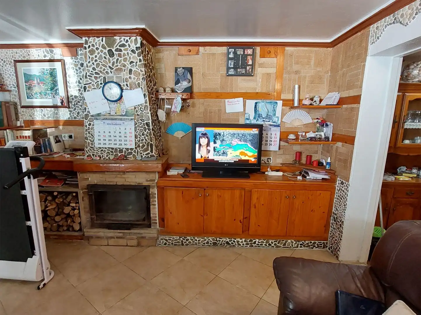 Sala de estar de Dúplex en venta en L'Estartit con Calefacción y Terraza