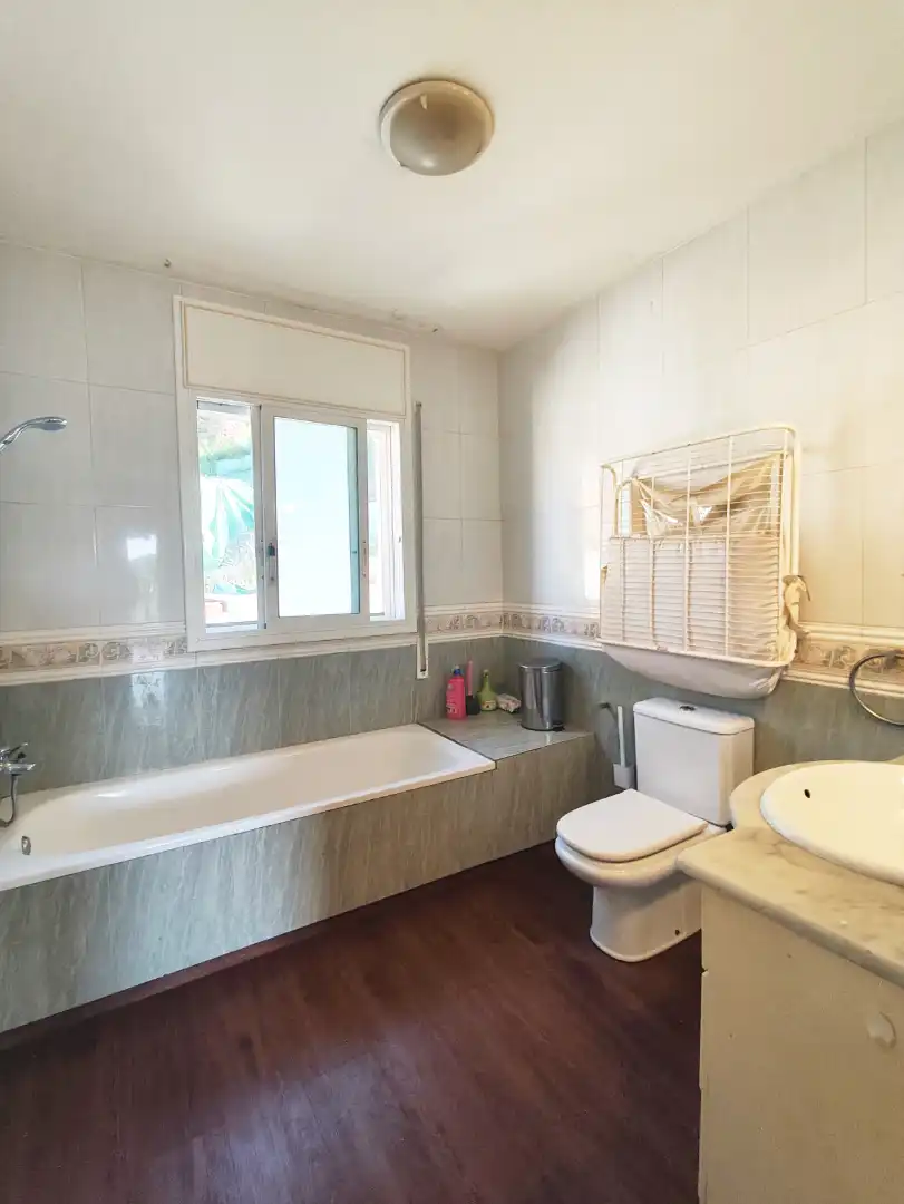 Baño de Casa o chalet en venta en El Bruc con Parquet, Trastero y Horno