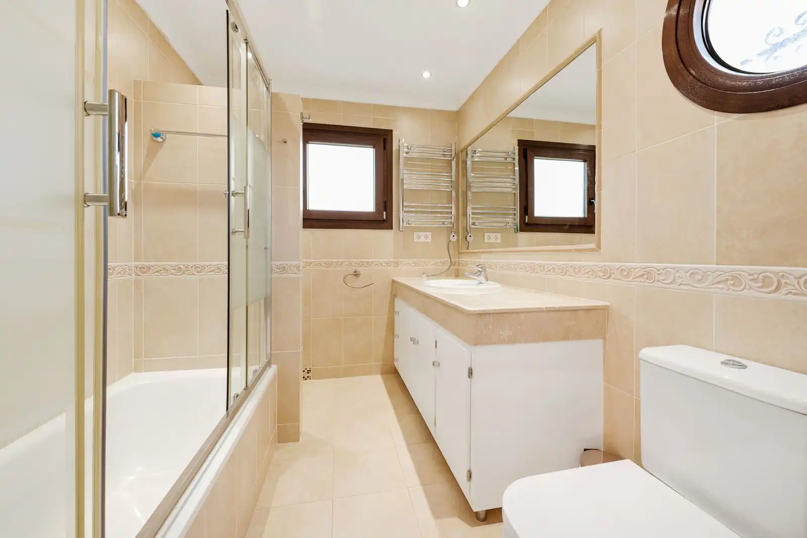 Haus mit Pool zum Verkauf in Avenida José Luis Carrillo 10, imagen 10
