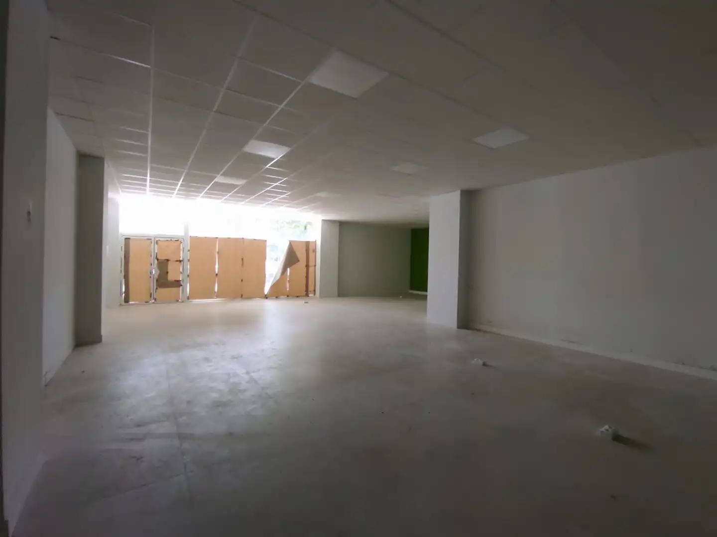 Local comercial en alquiler en Avenida Miguel de Cervantes 2B, imagen 9
