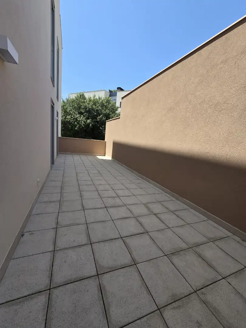 Terrace of Flat for share in Lleida  with Air Conditioner, Heating and Terrace