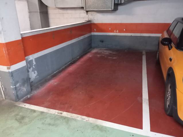 Garaje en Venta en Carrer del Rei Martí en Sants