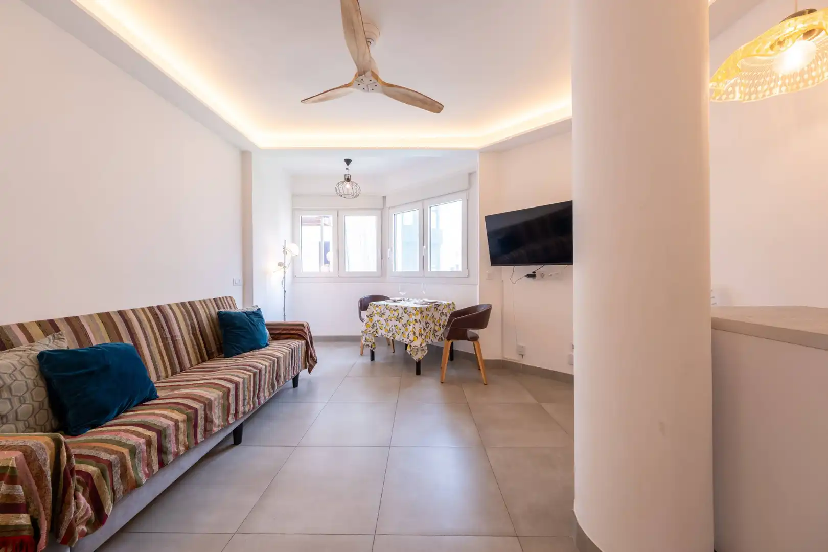 Sala d'estar de Apartament de lloguer en Las Palmas de Gran Canaria amb Moblat