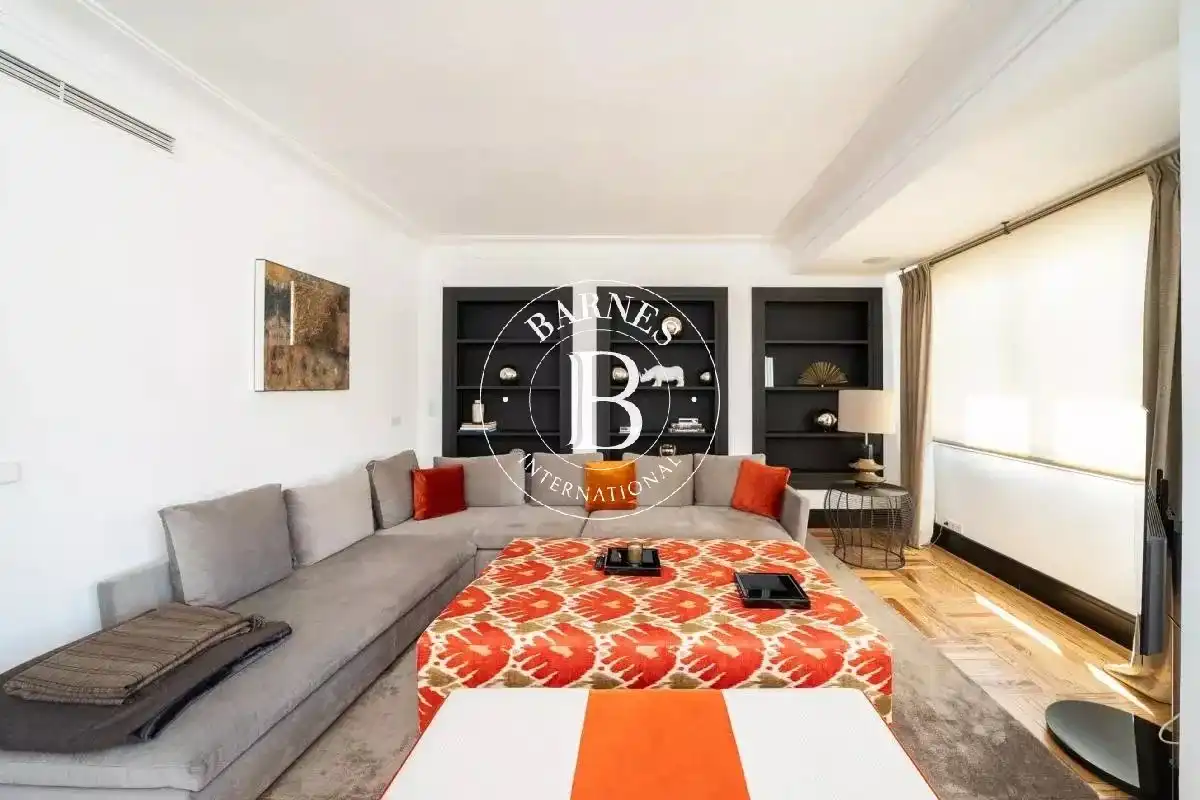 Sala d'estar de Pis de lloguer en  Madrid Capital amb Aire condicionat, Calefacció i Moblat