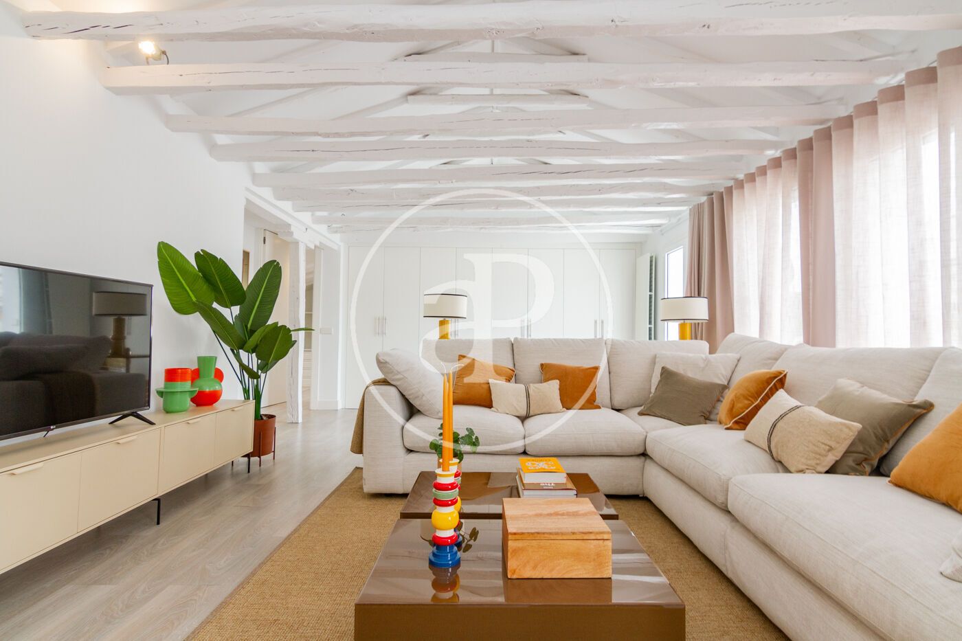 Sala d'estar de Àtic de lloguer en  Madrid Capital amb Aire condicionat, Calefacció i Terrassa