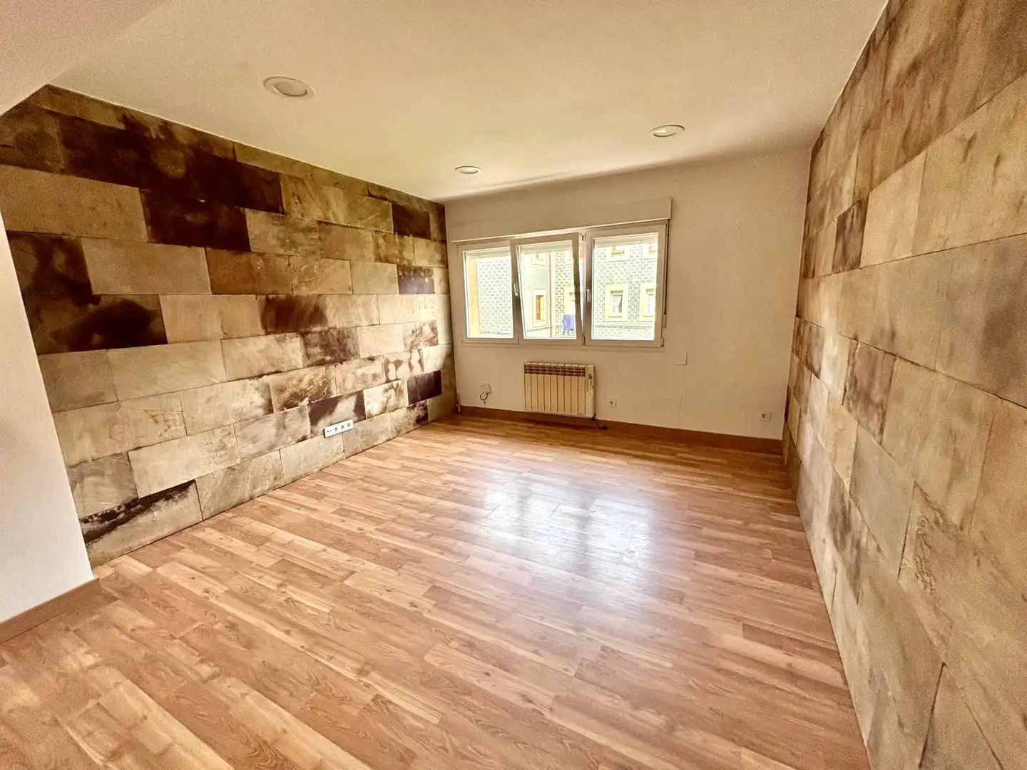 Flat for rent in Gijón   with Heating, Washing machine and Microwave