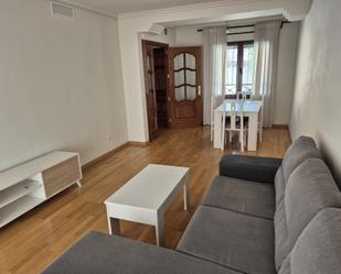 Living room of Single-family semi-detached to rent in Talavera de la Reina  with Air Conditioner, Heating and Parquet flooring