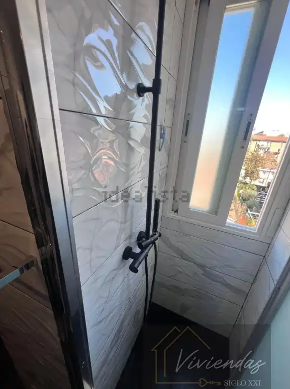 Bany de Pis en venda en Madrid amb Aire condicionat, Calefacció i Terrassa