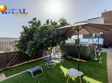 Detached house with garden for sale in Polideportivo