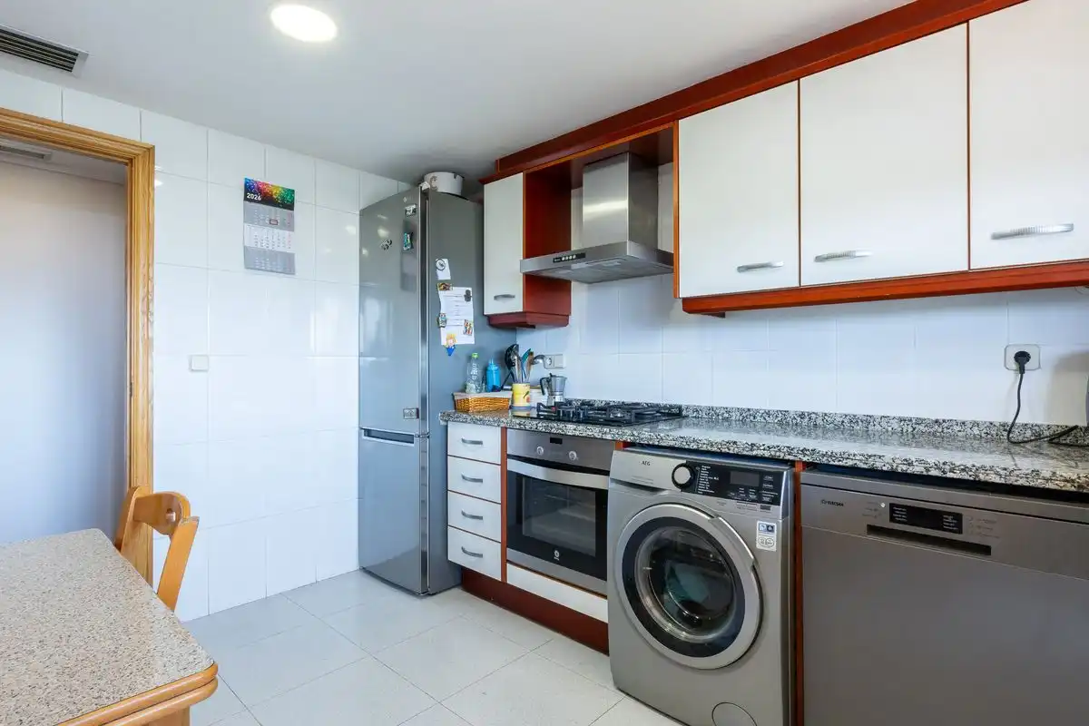 Cocina de Piso en venta en Valencia con Aire acondicionado, Calefacción y Jardín privado